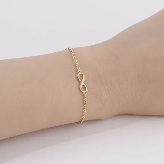 Kinitial Hot Infinity número 8 pulsera de cadena CZ Infinity pulseras para Mujeres Hombres pulseras de la amistad joyería de encanto bohemio